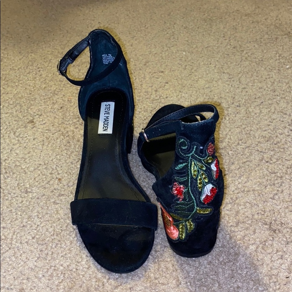 Steve Madden Black Suede Low heel Sandals